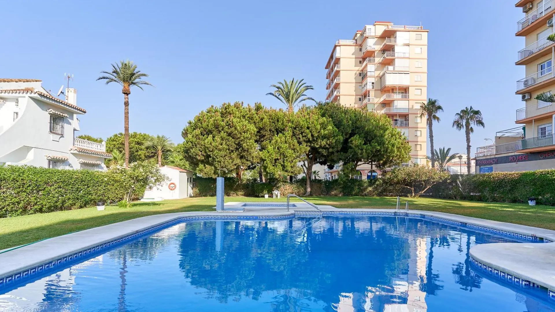 Las Palmeras A92 Malaga Apartment